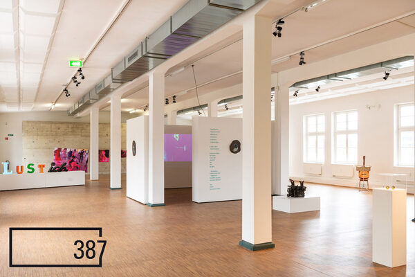 Der Ausstellungsraum von 387 befindet sich im Südflügel des KulturBahnhofs.